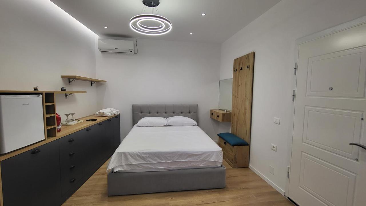 Karanxha'S Room Tiranë Ngoại thất bức ảnh